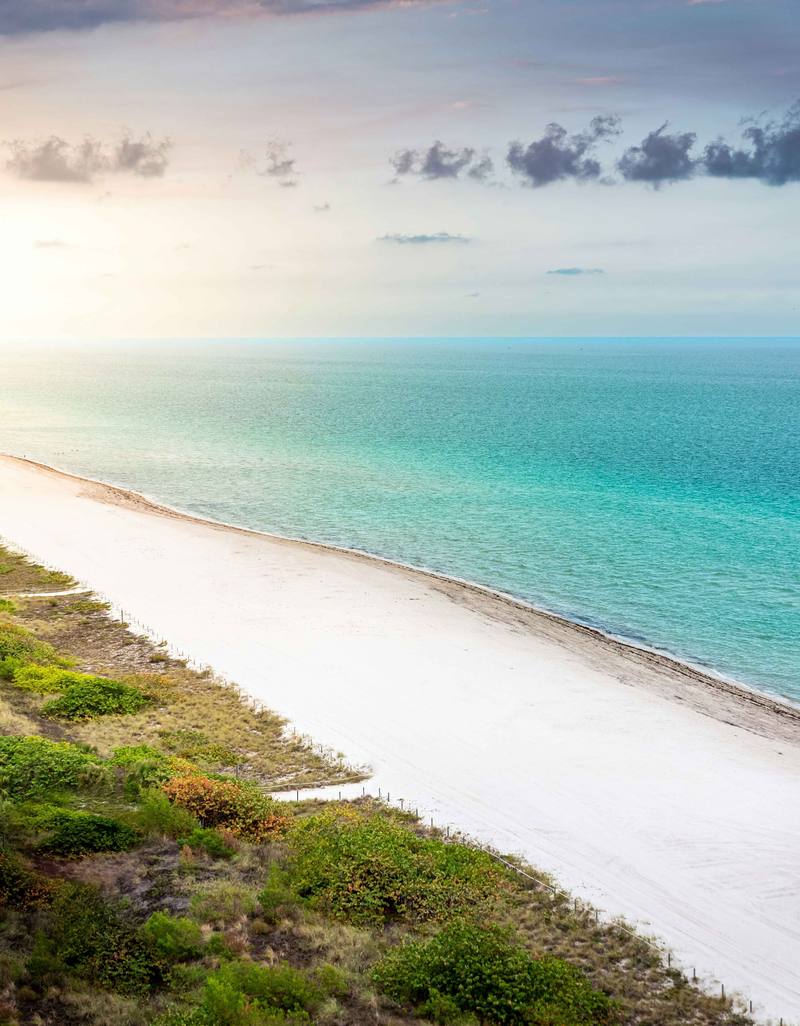 Barefoot sand